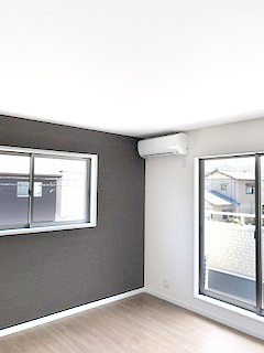 アンティーク調ブリックタイルが迎える、こだわりのデザイナーズアパート